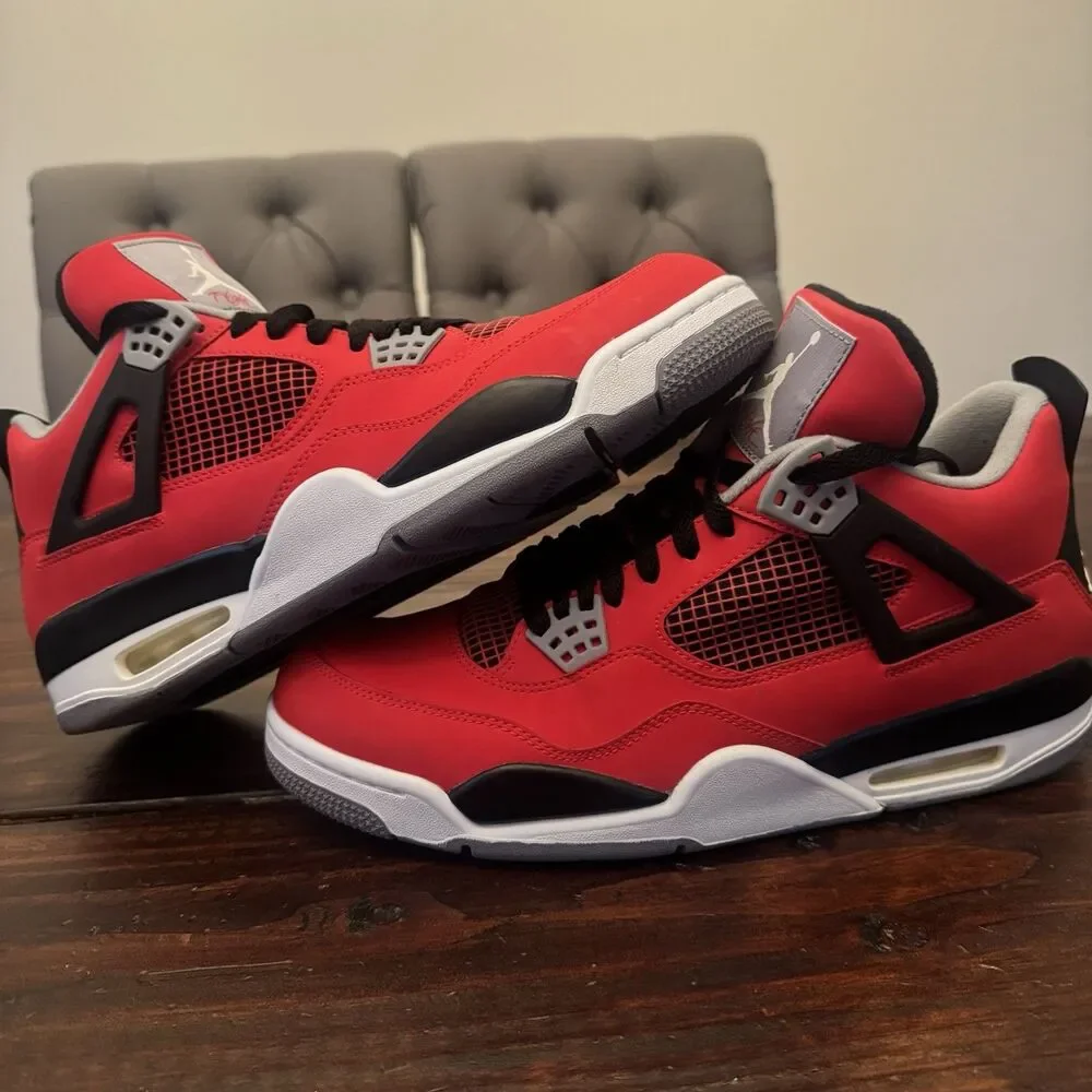 Air Jordan 4 Retro Toro Bravo Shoes